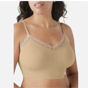 True & Co Lace Wireless Bralette